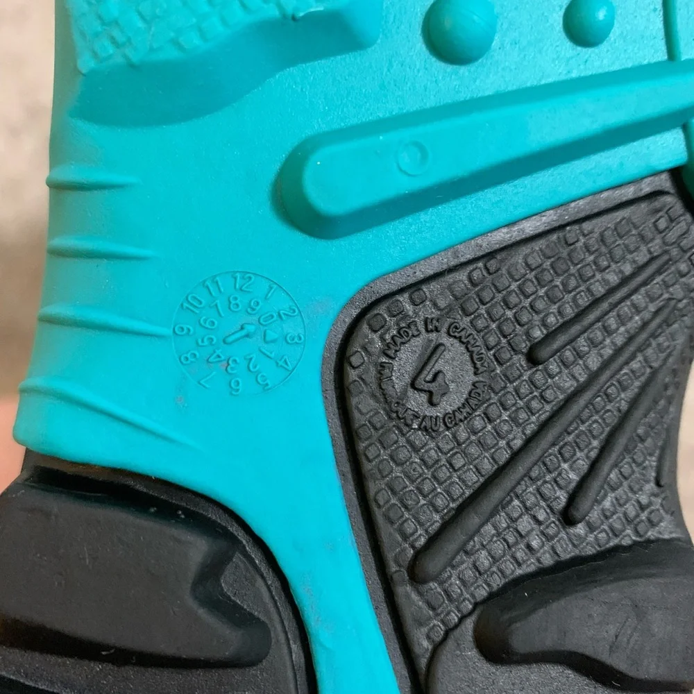 Kamik like new
